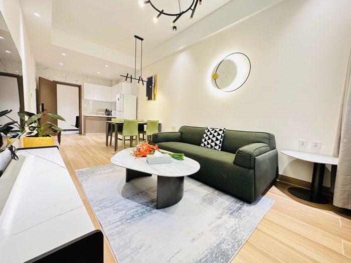 greenland plaza photos show house (1)